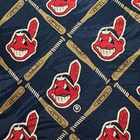 2 RM SPORT CLEVELAND INDIANS MLB PATTERN NECK TIES 1995 1996 100% Silk Tie - Picture 9 of 16